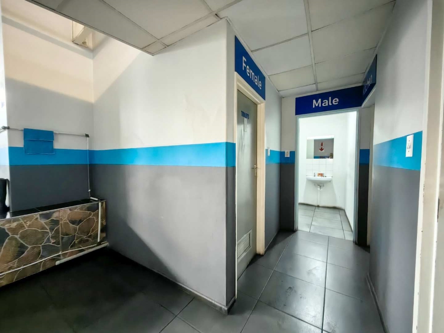 To Let commercial Property for Rent in Wynberg Western Cape